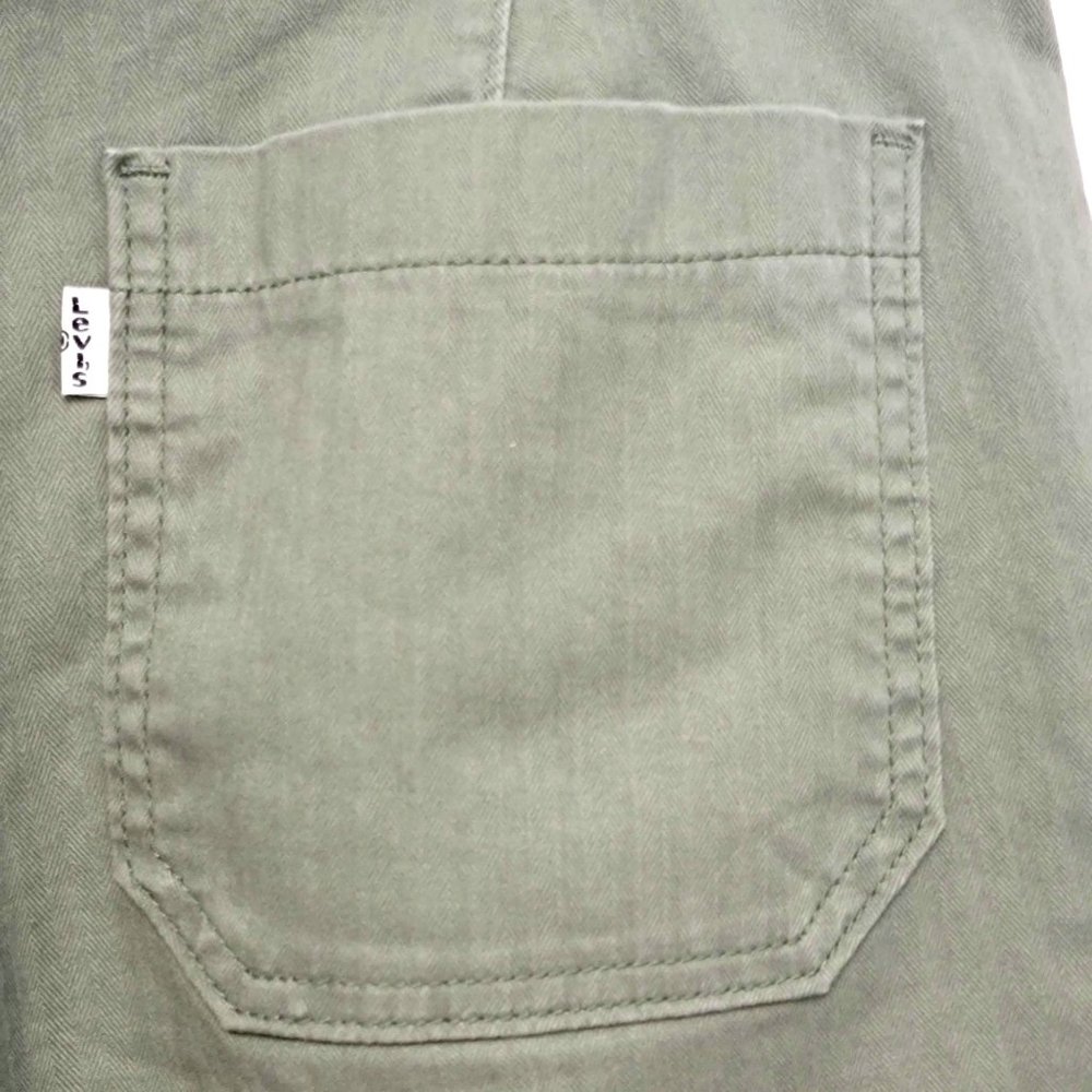 Levi's Olive Drab Textured Shorts Size 30 - Picture 4 of 8